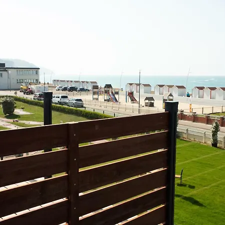 Vue Sur Hotel 3*